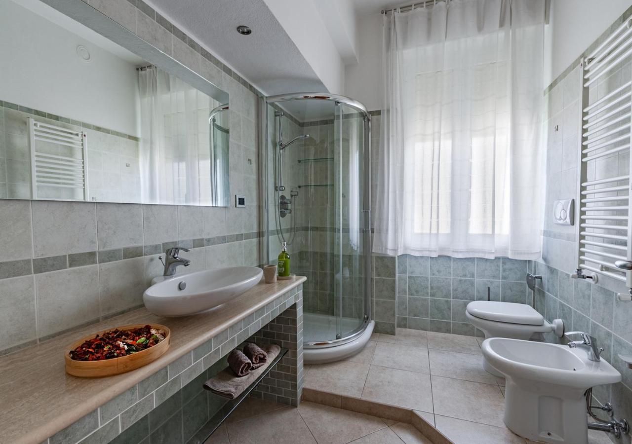 Luxury House Near Train Station Apartment ลีวอร์โน ภายนอก รูปภาพ